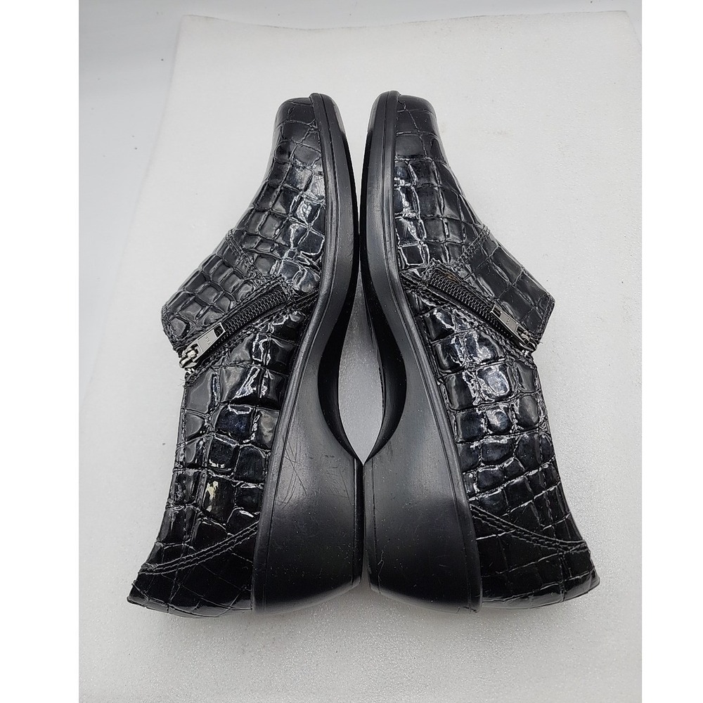 Clarks Bendables 9W Women's Faux Alligator Slip On Patent Loafer Shoe Black - Picture 9 of 11